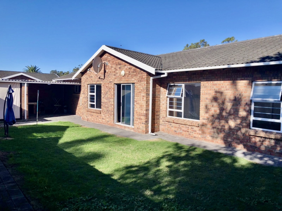 3 Bedroom Property for Sale in Sherwood Eastern Cape